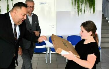 Laptop dla ucznia 8