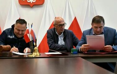 Umowa na budowę kanalizacji sanitarnej 1