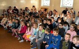 Ślubowanie pierwszoklasist&oacute;w w Woszczelach 15