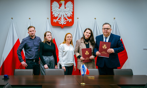 Zdjęcie do INWESTYCJE || Modernizacja drogi Borki - granica gminy. Podpisano umowę z wykonawcą