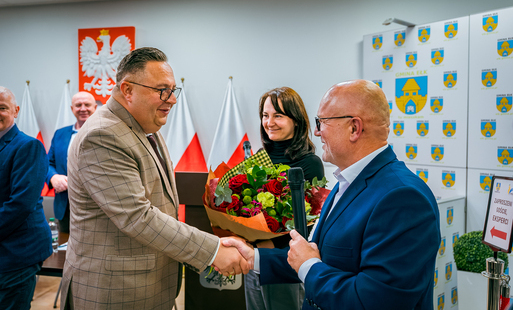 Zdjęcie do W&oacute;jt Gminy Ełk z wotum zaufania i absolutorium za 2025 rok