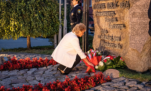 Zdjęcie do Gmina Ełk uczciła pamięć ofiar XX wieku